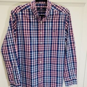 Vineyard Vines Whale shirt, like new, M